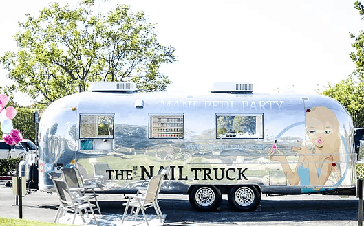 mobile nail salon