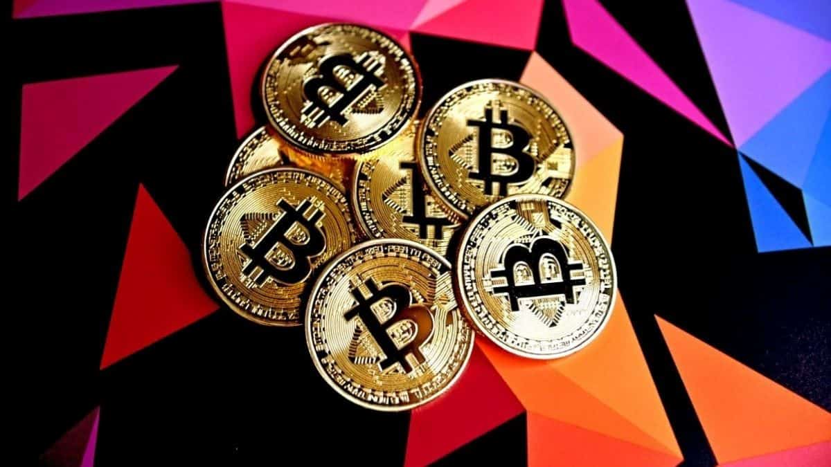 bot de tranzacționare mondială cripto cota bitcoin din comerțul global