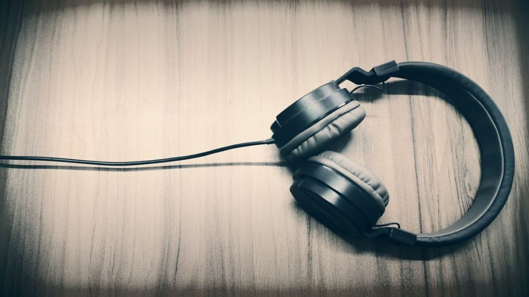 headphones - featured image