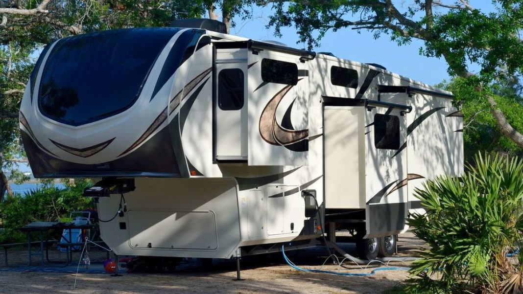 11 Ways to Make a Living While Living in an RV